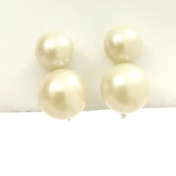 PEARL CLIP Vintage Double 1960 Judy Lee Retro Lusterous Clip Earrings - Picture 2 of 6